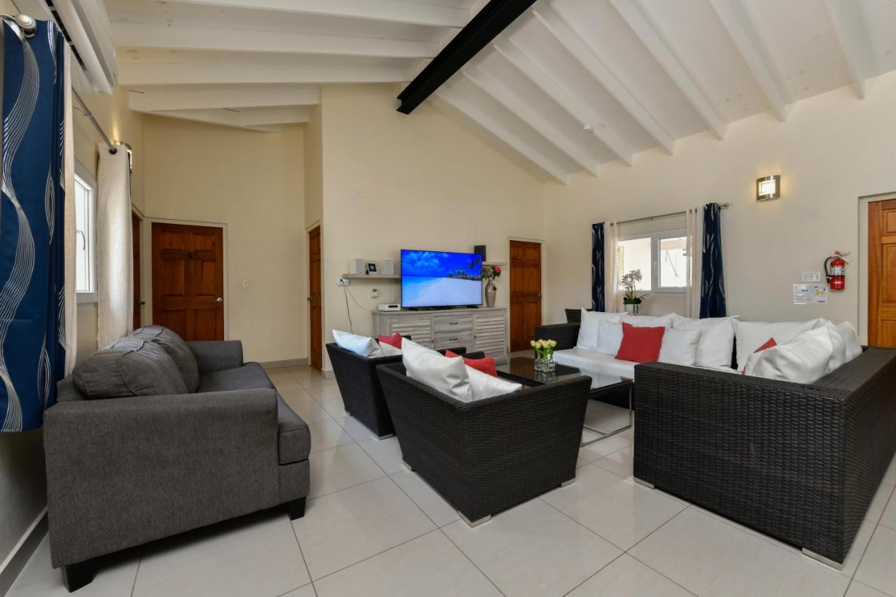 Villa Swiss Paradise With Private Pool 棕榈滩 外观 照片