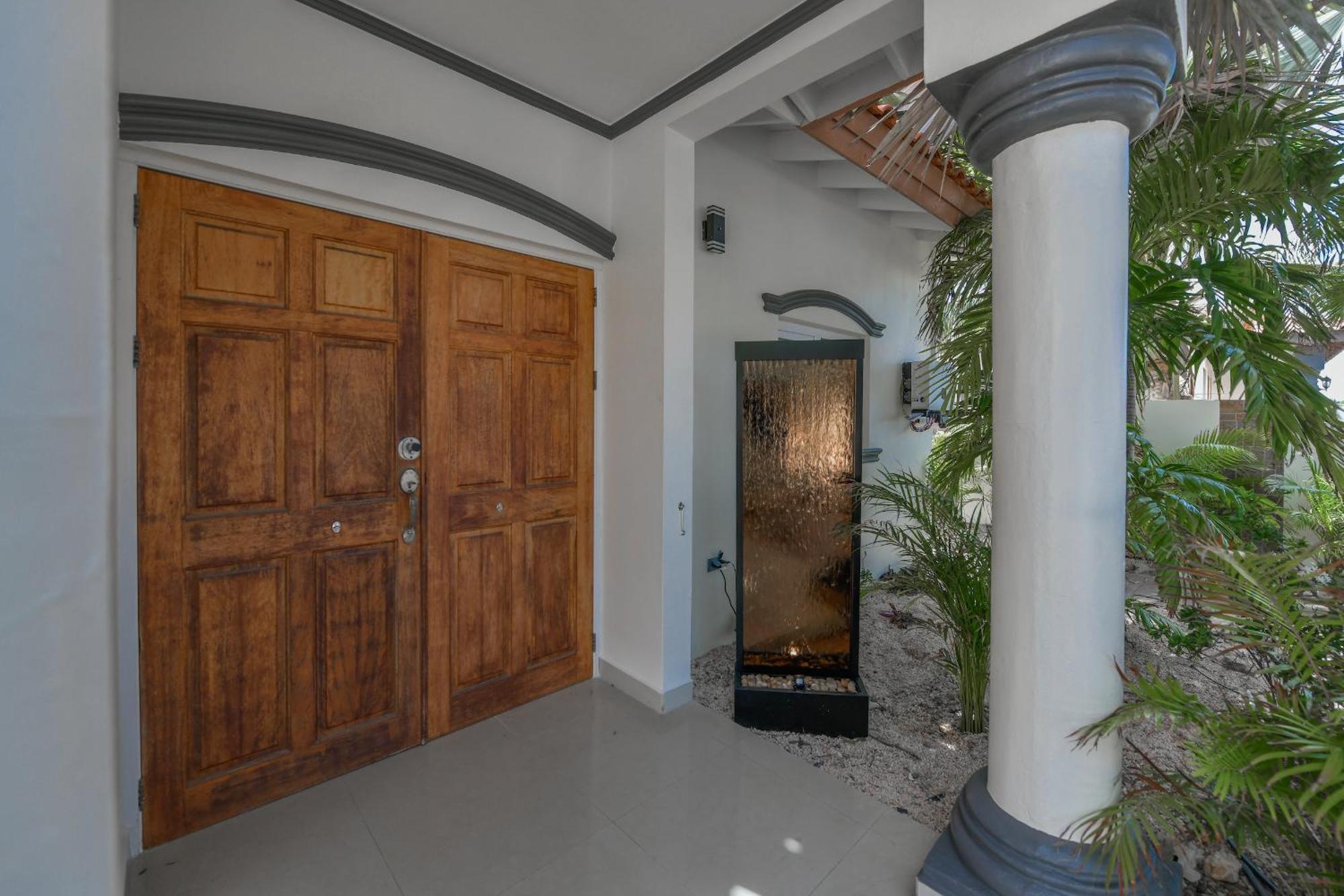 Villa Swiss Paradise With Private Pool 棕榈滩 外观 照片